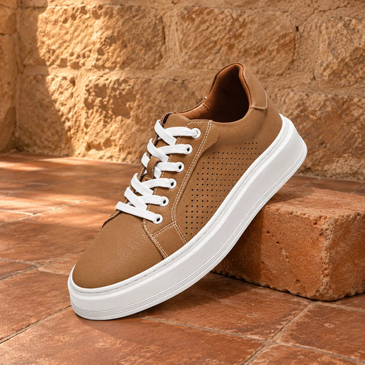 Casual Low-Top Sneakers