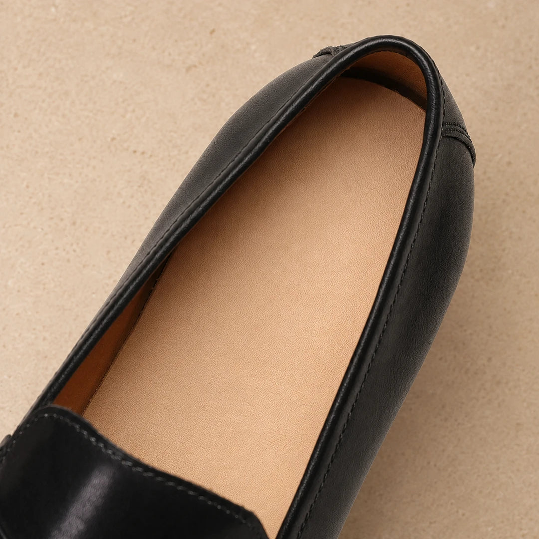 Refined Tassel Loafers